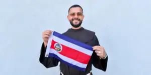 Fr. Lalo shares the flag of Costa Rica